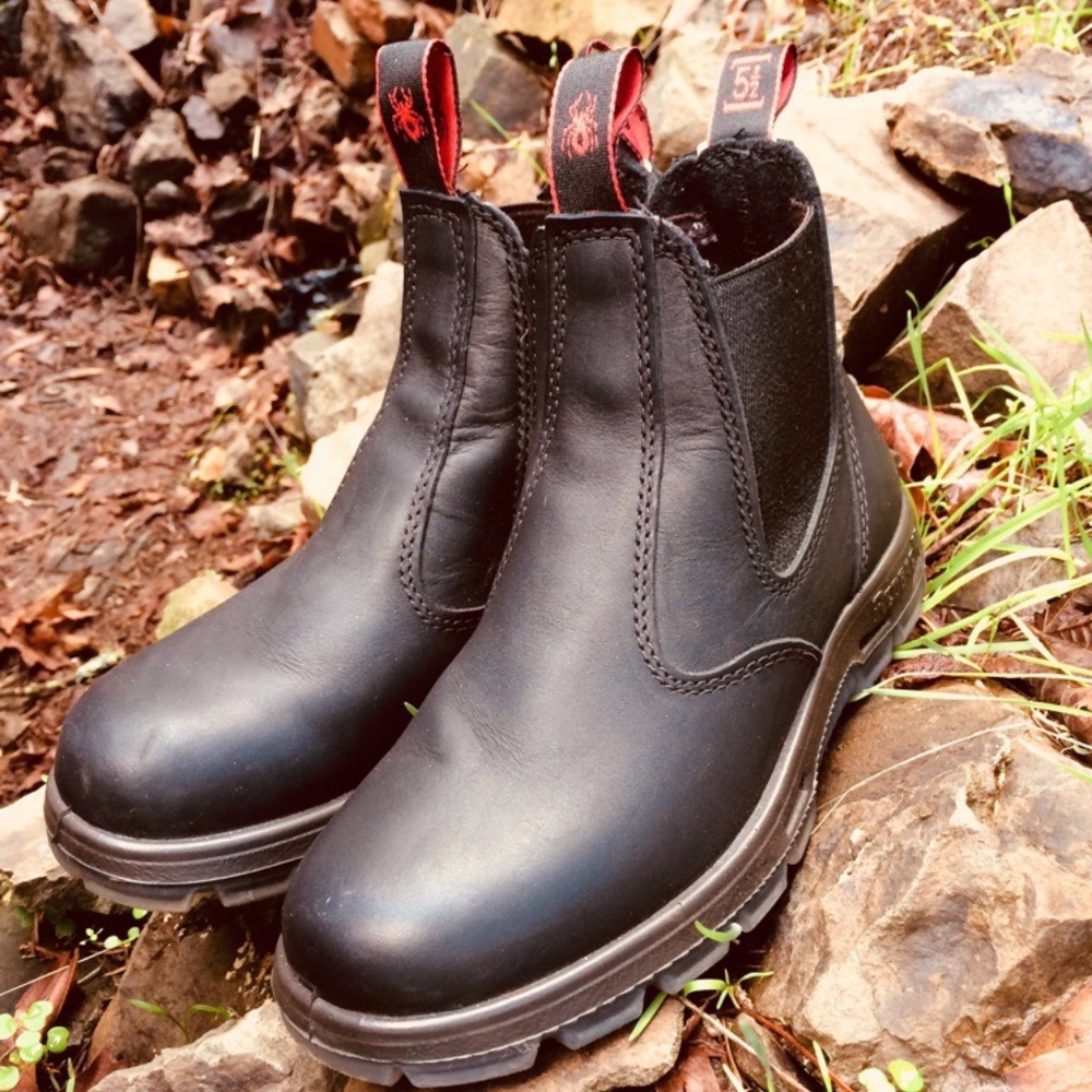 Women's Black Redback Pull-on Easy Boot Size 8.5